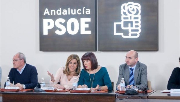 ep susana diaz entre juan cornejomicaela navarro enejecutivapsoe-a