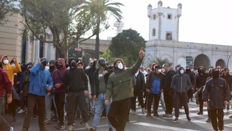 Trabajadores del metal, durante la manifestación en Cádiz por la huelga del metal. | NACHO FRADE / EUROPA PRESS ep trabajadores del metal durante la manifestacion en cadiz por la huelga del metal