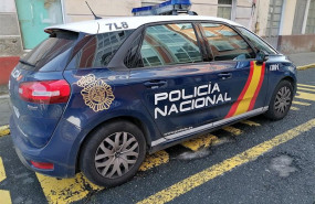 ep un vehiculo de la policia nacional