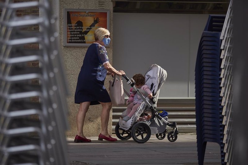 Sanidad notifica 13.318 nuevos contagios de Covid y 140 muertes en el último día