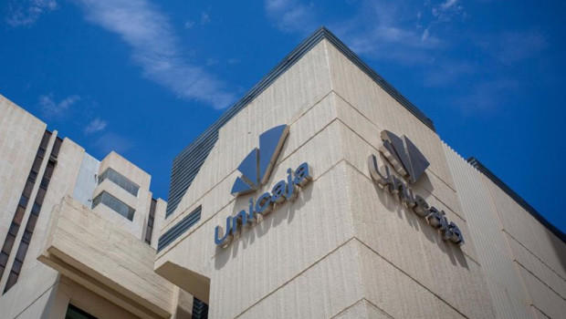 ep unicaja evita la emision de mas de 142500 toneladas de dioxido de carbono en 2025 con sus bonos