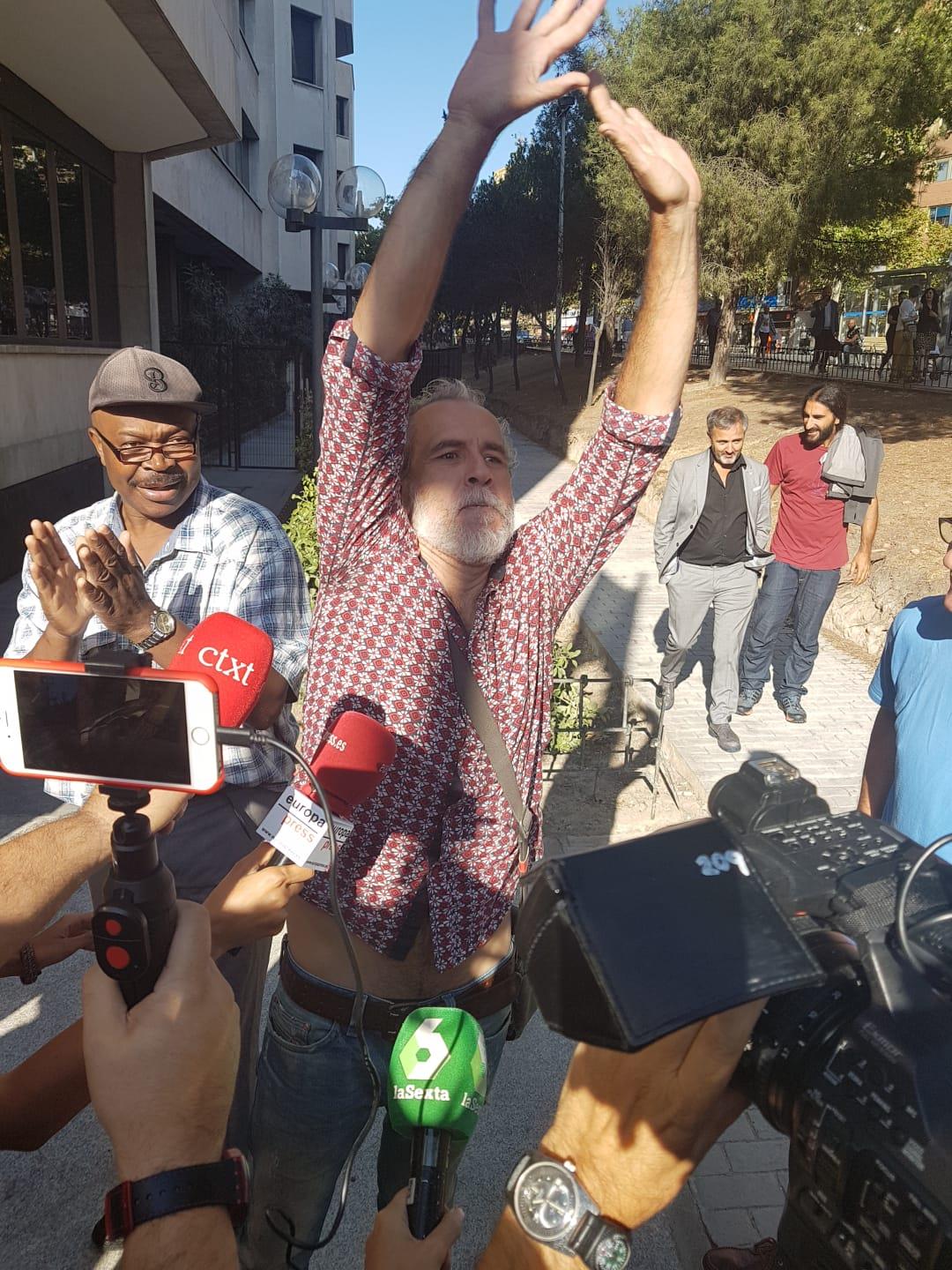 ep actor willy toledo salelos juzgadosplazacastilla madrid tras se