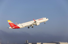 ep airbus a321xlr de iberia despegando