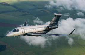 ep archivo   aeronave del fabricante brasileno embraer
