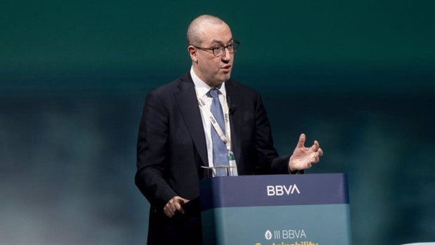 ep archivo   el ceo de bbva onur gen interviene durante la iii edicion del bbva sustainability forum