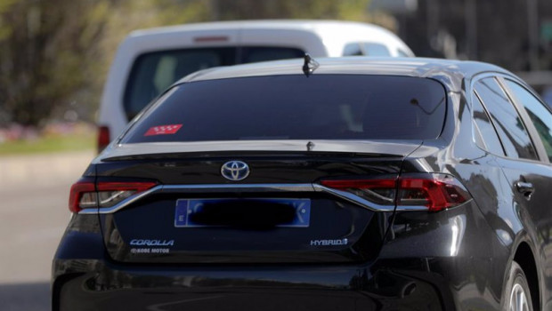 ep archivo   un coche vtc circula por una calle en madrid espana a 5 de marzo de 2020