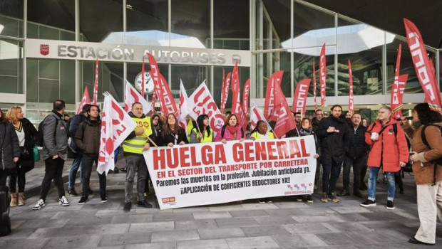 ep concentracion de ccoo por la huelga de transporte de viajeros por carretera