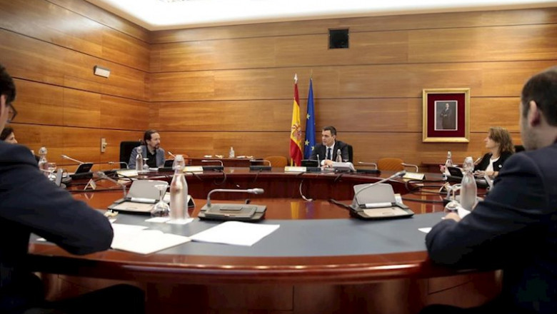 El presidente del Gobierno, Pedro Sánchez, preside el Consejo de Ministros extraordinario para aprobar medidas para contener el coronavirus | MONCLOA ep el presidente del gobierno pedro sanchez preside el consejo de ministros extraordinario para