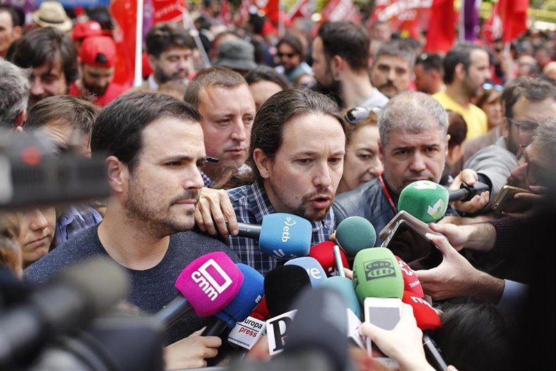 ep el secretario general de podemos pablo iglesias y el coordinador federal de iu alberto garzon