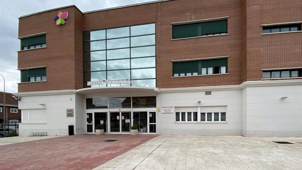 ep fachada de la residencia amma alcorcon el mismo dia en el que el tribunal superior de justicia de