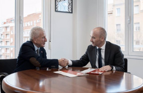 ep firma del acuerdo entre el consejero delegado de inditex oscar garcia maceiras y el presidente de ep firma del acuerdo entre el consejero delegado de inditex oscar garcia maceiras y el presidente de