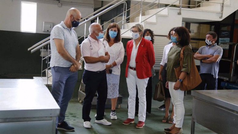 ep la conselleira do mar rosa quintan durante una visita al puerto de bueu pontevedra ep la conselleira do mar rosa quintan durante una visita al puerto de bueu pontevedra