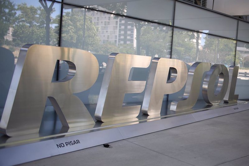 Repsol pondrá en funcionamiento el primer electrolizador en su refinería de Petronor