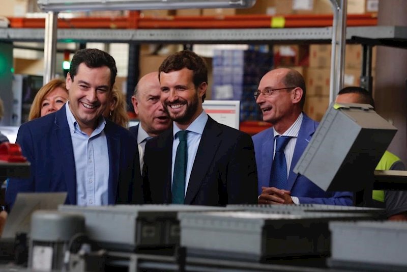 ep los presidentes de pp y pp-a pablo casado y juanma moreno respectivamente