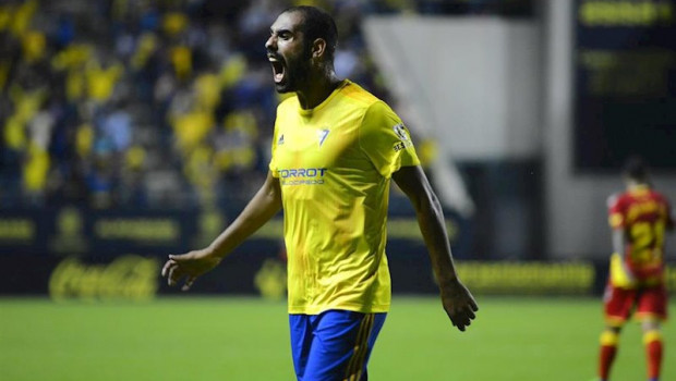 ep rafael fali gimenez representante del cadiz cf en el i trofeo carranza de esports