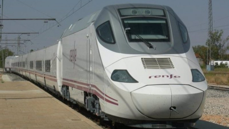 ep renfe ya ha restablecido el 60 de los servicios comerciales de tren que pasan por la region ep renfe ya ha restablecido el 60 de los servicios comerciales de tren que pasan por la region