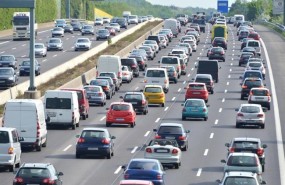 ep trafico atasco coches vehiculos carretera traffic auto motorway pollution
