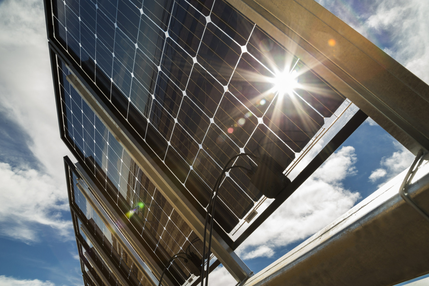 Soltec recibe el visto bueno medioambiental para construir 16 plantas fotovoltaicas
