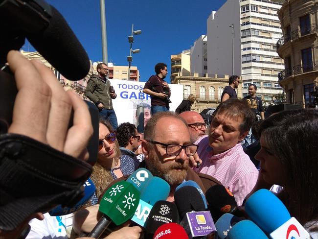 Antonio del Castillo, padre de Marta, en la concentración #TodossomosGabriel | EUROPA PRESS - Archivo ep antoniocastillo padremarta enconcentracion todossomosgabriel