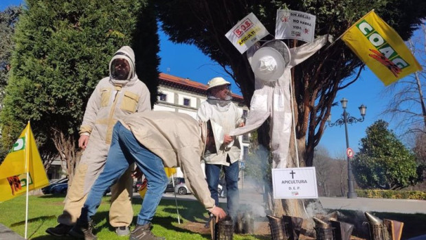 ep apicultores se concentran ante delegacion de gobierno