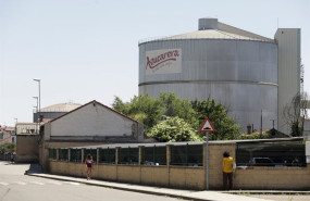 ep archivo   fabrica de la azucarera a 28 de mayo de 2025 en la baneza leon castilla y leon espana