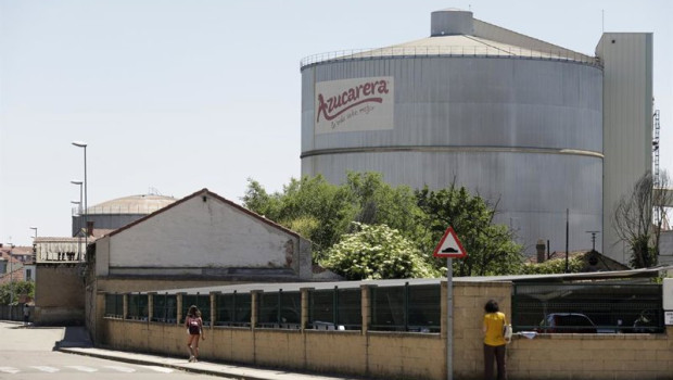ep archivo   fabrica de la azucarera a 28 de mayo de 2025 en la baneza leon castilla y leon espana