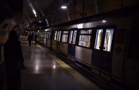 ep archivo   interior del metro de madrid durante el apagon que paralizo la red ferroviaria en
