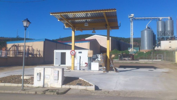 ep archivo nueva gasolinera low cost en higuera de la sierra ep archivo nueva gasolinera low cost en higuera de la sierra