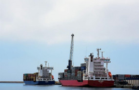 ep buques de mercancias en el puerto de almeria