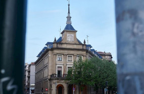 ep edificio de la delegacion del gobierno central en la plaza merindades de pamplona durante el