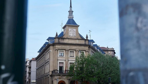 ep edificio de la delegacion del gobierno central en la plaza merindades de pamplona durante el