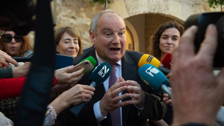 ep el ministro de industria y turismo jordi hereu durante la inauguracion del parador de ibiza a 23