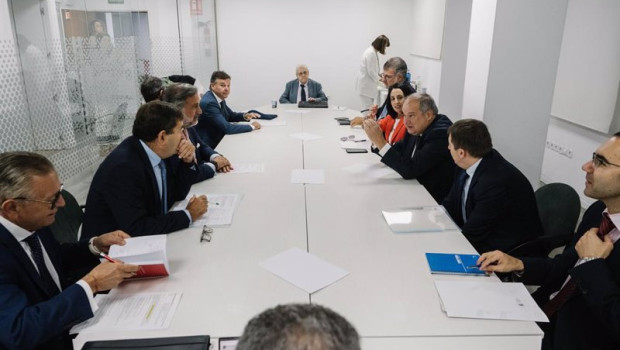 ep el ministro de industria y turismo jordi hereu y la secretaria de estado de industria rebeca