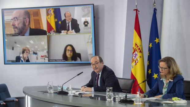 ep el ministro de politica territorial y funcion publica miquel iceta y la vicepresidenta segunda y
