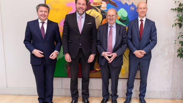 ep el ministro junto al secretario de estado tras la reunion con el director general adjunto de la