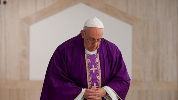 ep el papa en una de las misas en la casa de santa marta