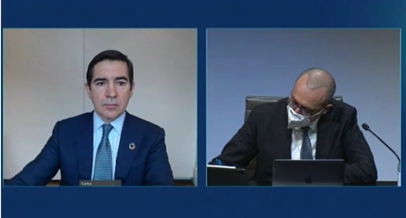 ep el presidente de bbva carlos torres izq y el consejero delegado onur gen dcha en la presentacion