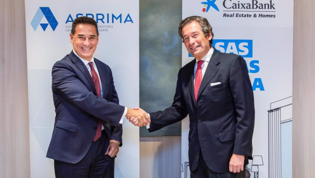 ep el presidente de la fundacion asprima juan antonio gomez pintado izda y el director ejecutivo de