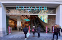 ep entrada principal de la tienda primark en gran via tras incrementar un 15 el sueldo de sus