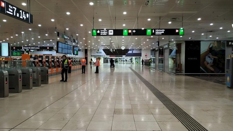 ep estacion de sants de barcelona durante el estado de alarma decretado por el coronavirus