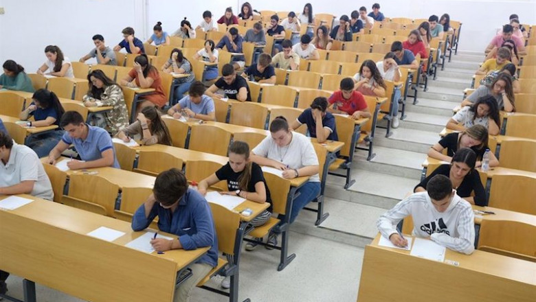 Examen de la convocatoria de Selectividad del pasado mes de septiembre en la Universidad de Sevilla. | UNIVERSIDAD DE SEVILLA - Archivo ep examen de la convocatoria de selectividad del pasado mes de septiembre en la universidad de