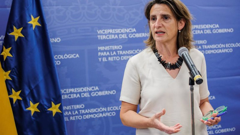 La vicepresidenta tercera del Gobierno y ministra para la Transición Ecológica y el Reto Demográfico, Teresa Ribera, ofrece declaraciones a los medios de comunicación en el Ministerio para la Transición Ecológica y el Reto Demográfico, a 8 de junio de 202 | Alejandro Martínez Vélez - Europa Press ep la vicepresidenta tercera del gobierno y ministra para la transicion ecologica y el reto 20220627120305