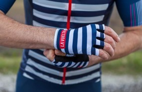 ep maillot dedicadomalagasantinila vueltaespana 2018