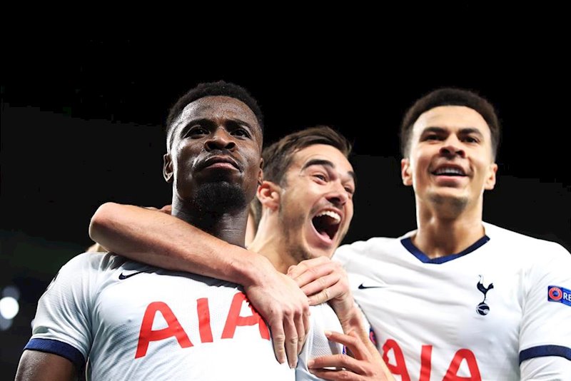 ep serge aurier celebra su gol con el tottenham