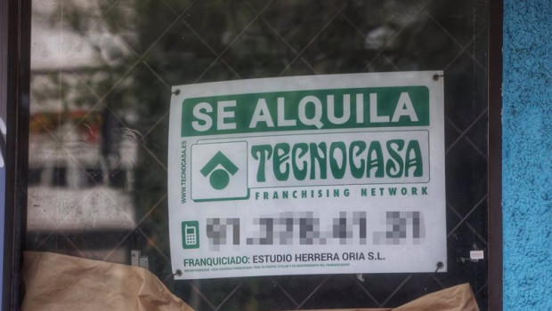 ep un cartel de se alquila