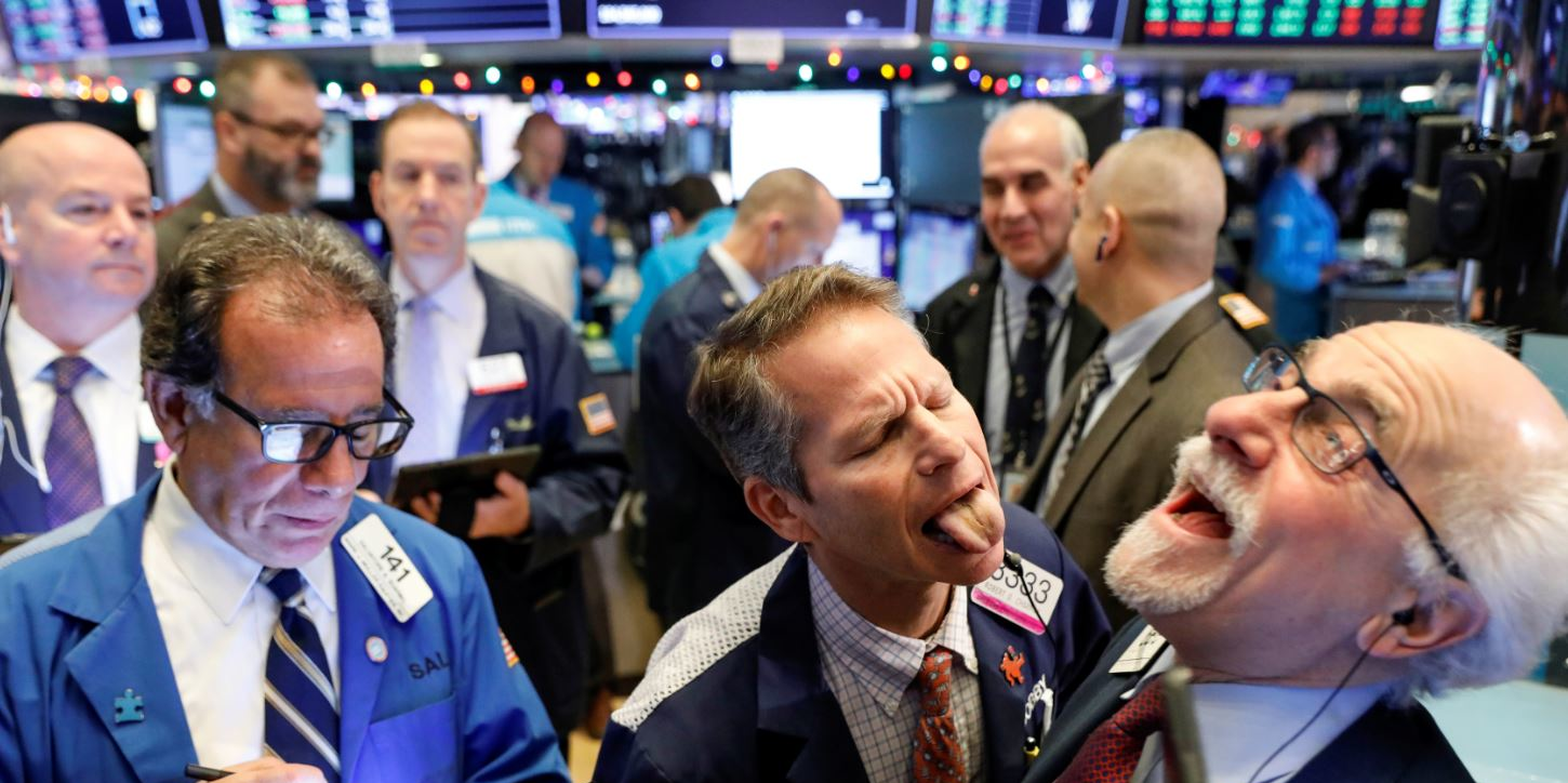 Signo mixto en Wall Street: EEUU no eliminará por el momento aranceles a China