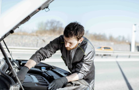 auto mechanic repairing car outdoors 2023 11 27 05 19 09 utc compressed 20240214105806 auto mechanic repairing car outdoors 2023 11 27 05 19 09 utc compressed 20240214105806