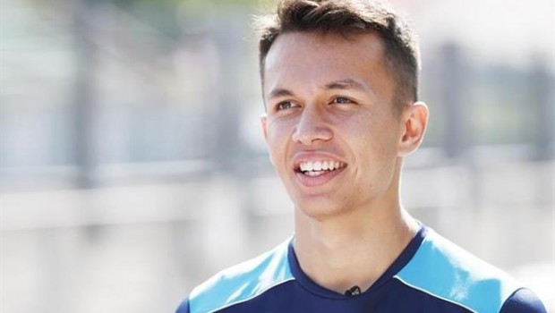 ep alexander albon nuevo pilototoro rosso