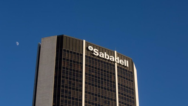 ep archivo   banco sabadell eleva la remuneracion de su cuenta online al 2 tae para nuevos clientes