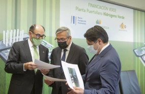 ep archivo   el bei y el ico firman con iberdrola una financiacion de 88 millones para el desarrollo
